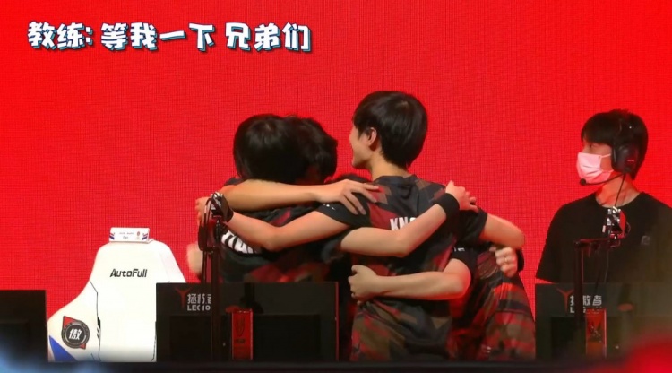 现代足球运 现代足球运