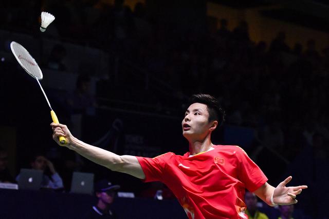 大学体育场 大学体育场