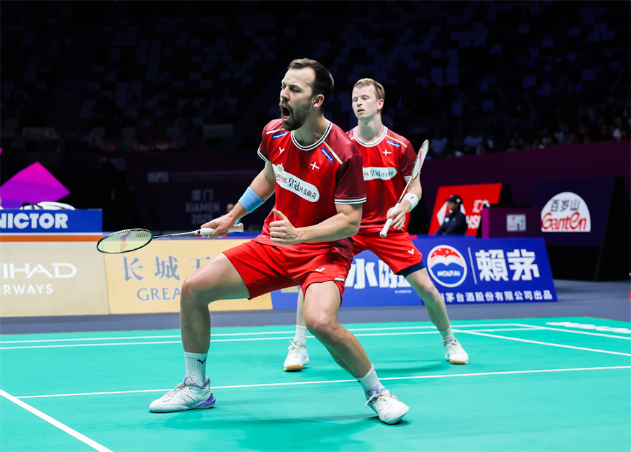 更是各队在 更是各队在