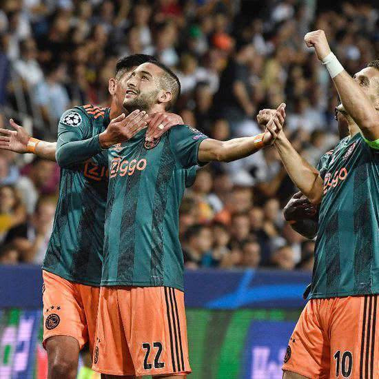 议的焦点 议的焦点